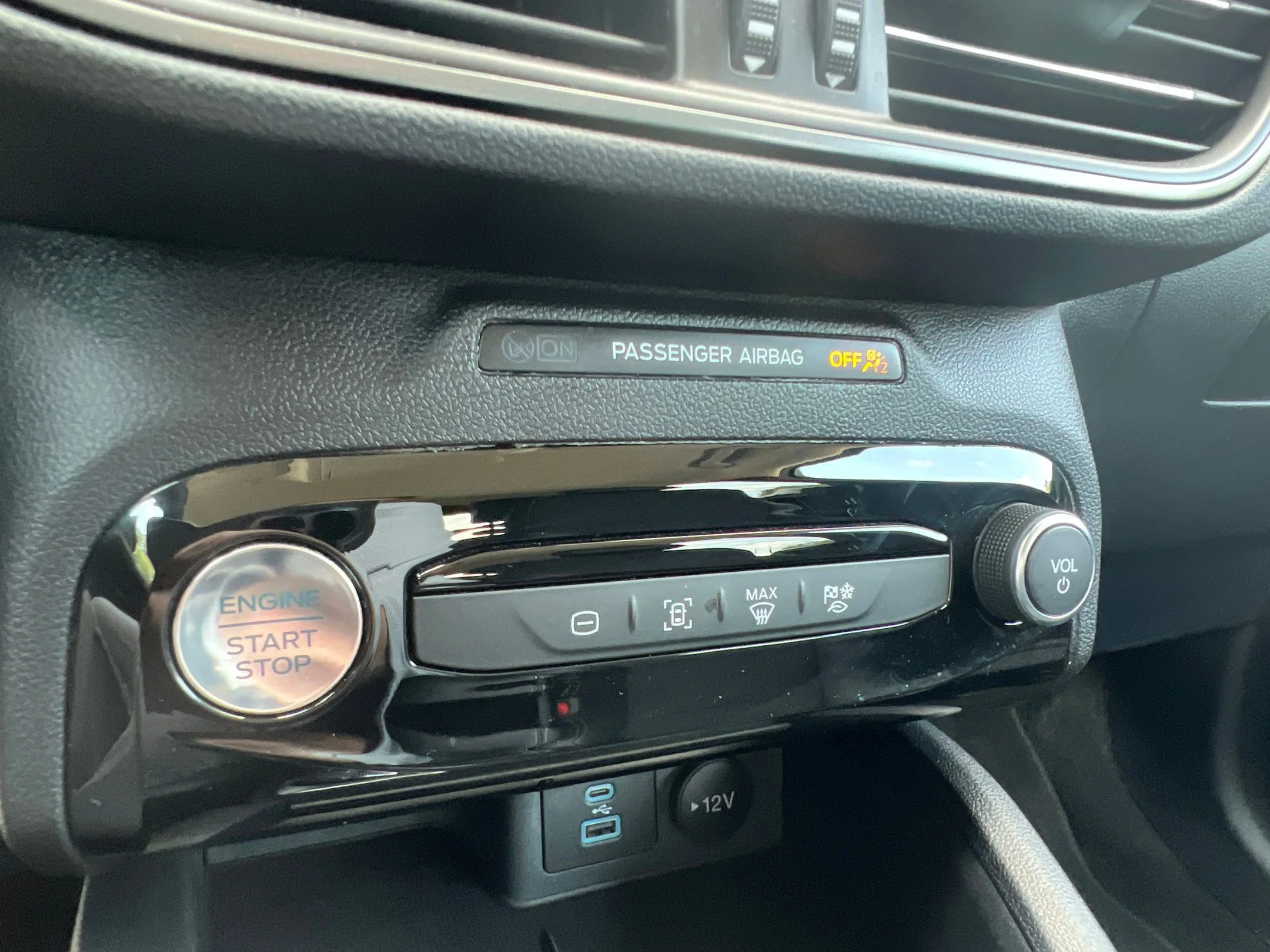 Used 2023 Blue Ford Base image 34
