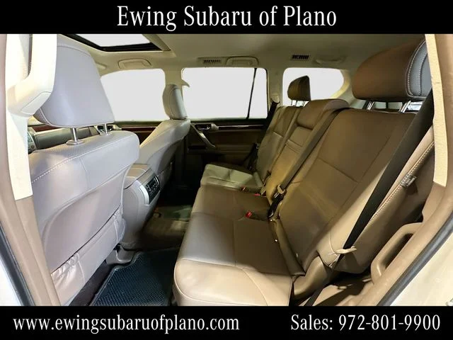 Used 2019 White Lexus 460 image 26