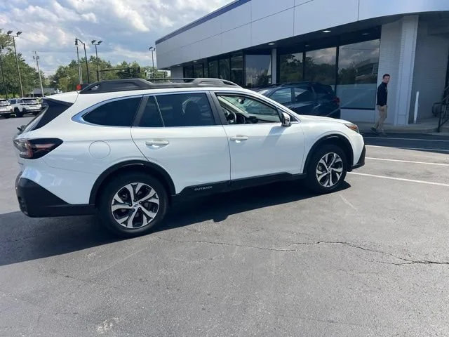 Used 2020 Crystal White Pearl Subaru Limited image 3