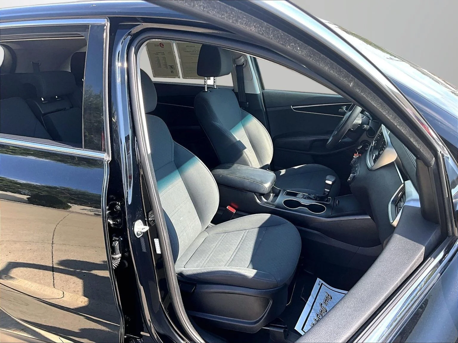 Used 2020 Black Kia LX image 8