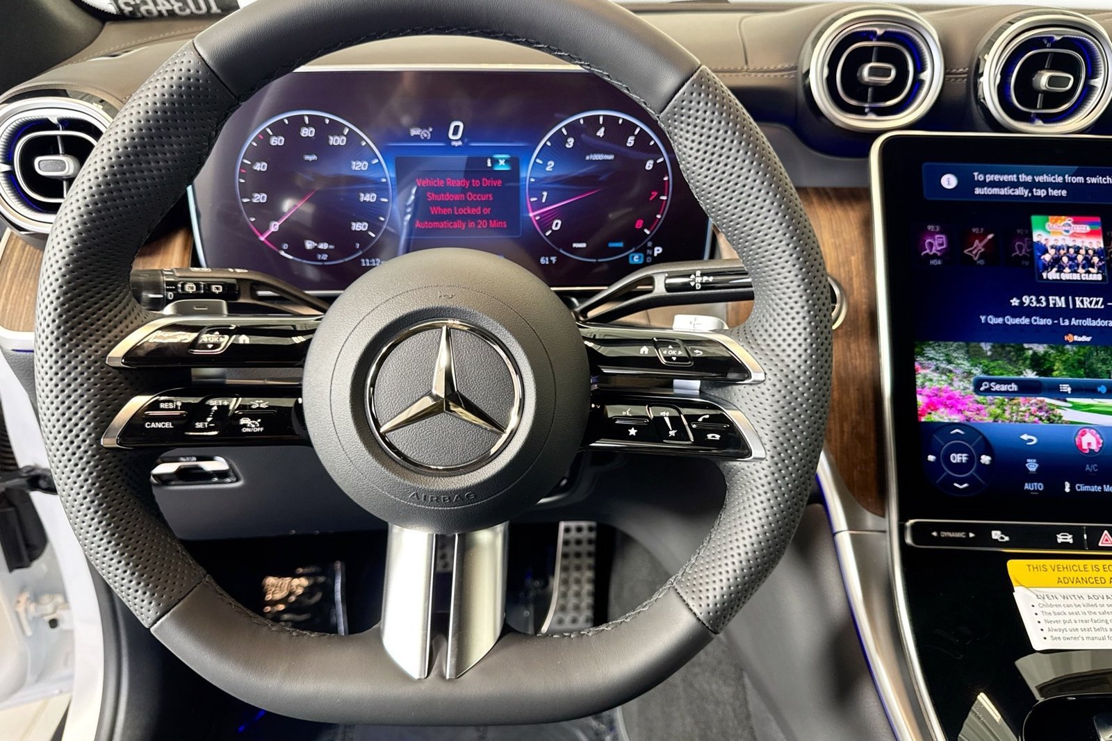 New 2026 Polar White Mercedes-Benz GLC 300 image 11