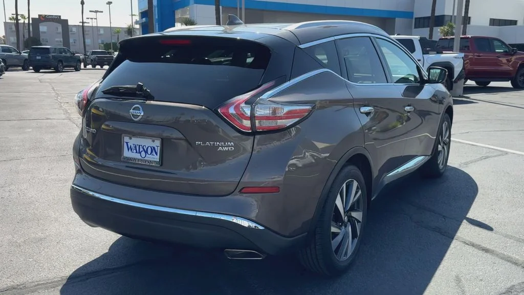 Used 2017 Brown Nissan Platinum image 9