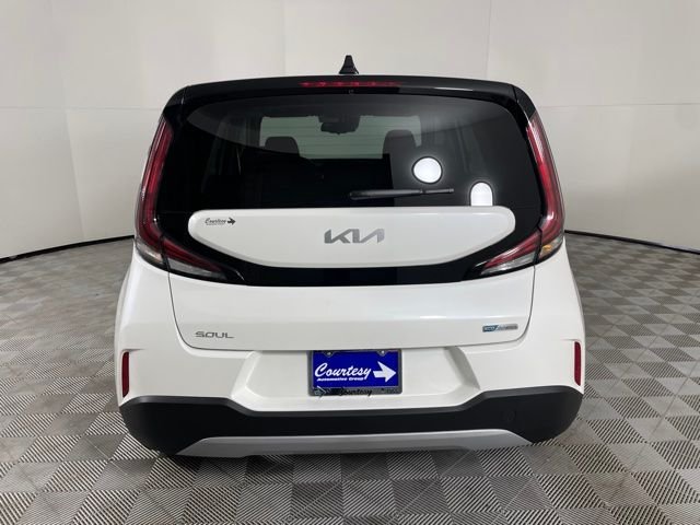 Used 2023 White Kia EX image 9