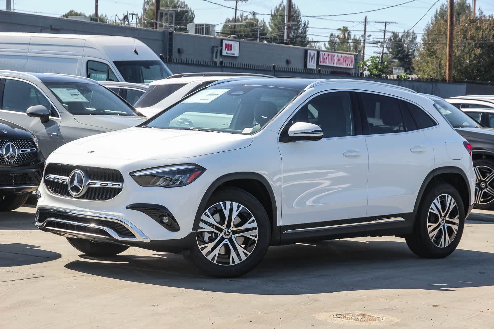New 2026 Polar White Mercedes-Benz GLA 250 image 1