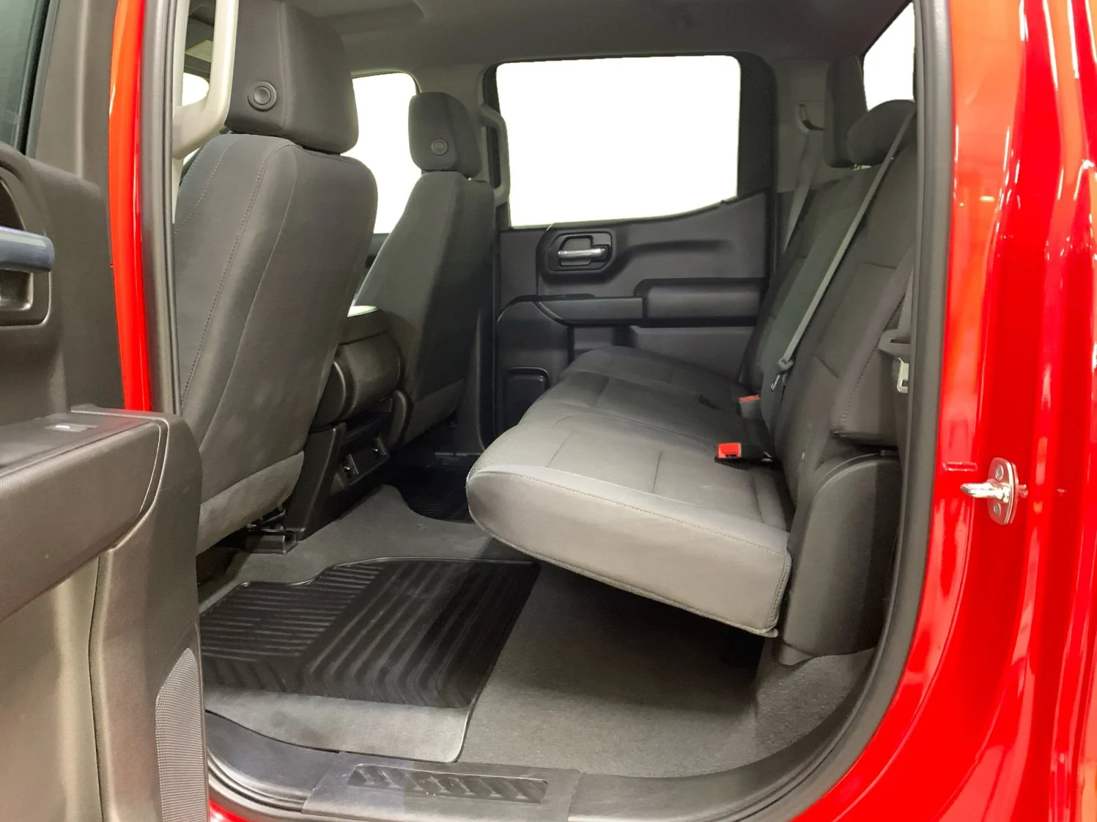 Used 2025 Cardinal Red GMC Pro image 16