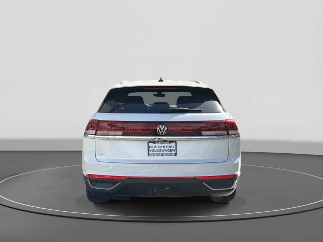 2026 Volkswagen Atlas Cross Sport photo 4