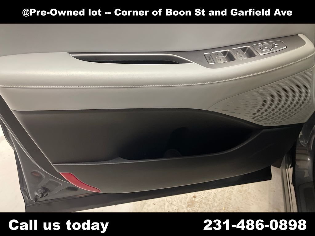Used 2020 Gray Hyundai SEL image 15