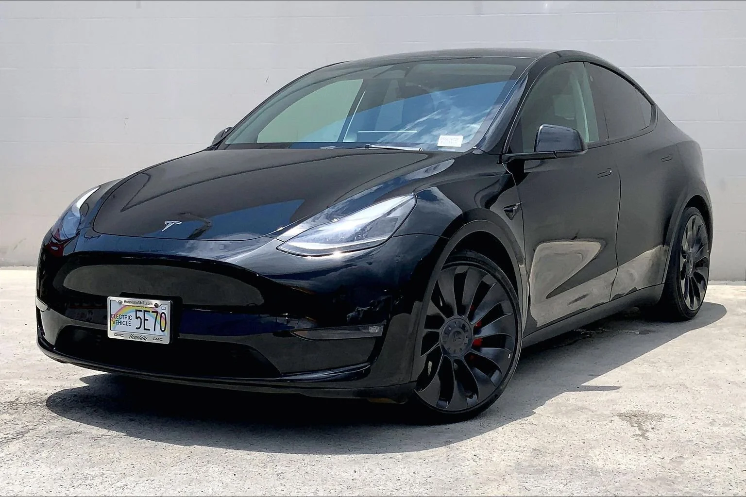 2023 Tesla Model Y Performance Dual Motor All-Wheel Drive's photo
