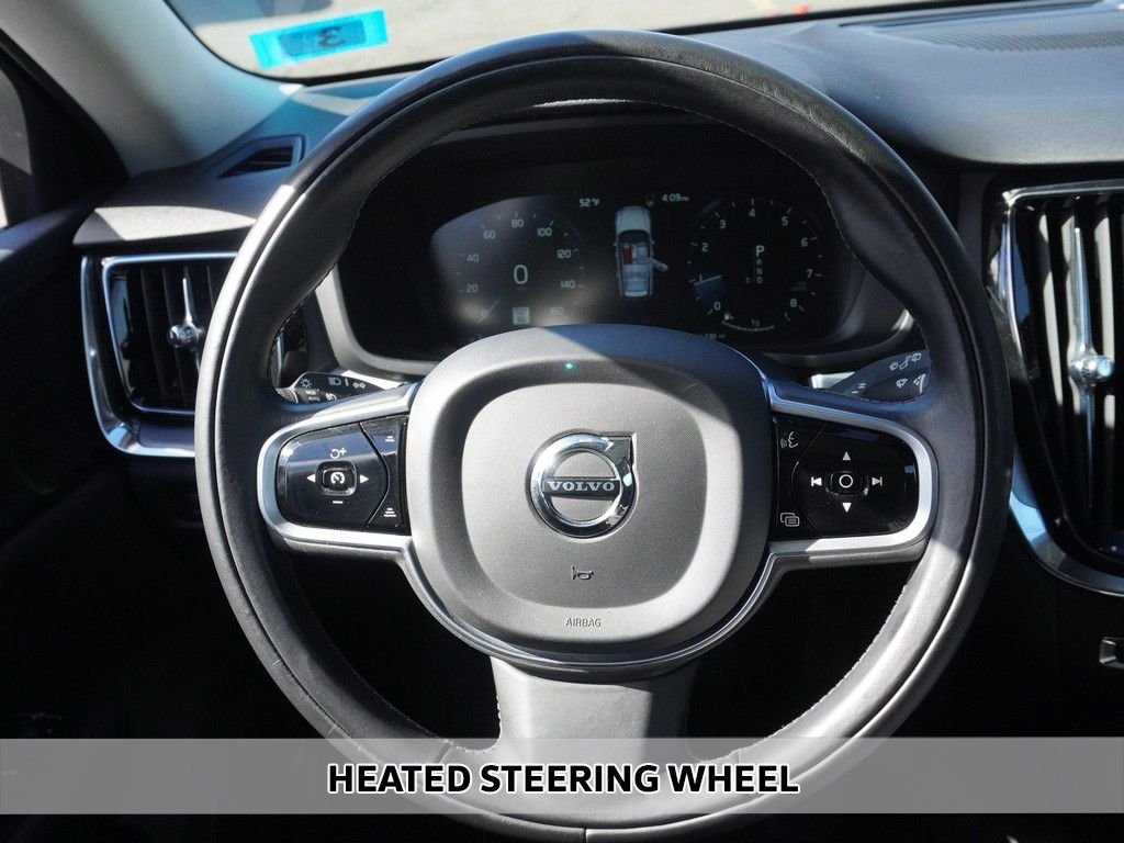 Used 2020 Gray Volvo T5 image 11