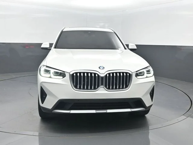 Used 2022 White BMW xDrive30i image 35