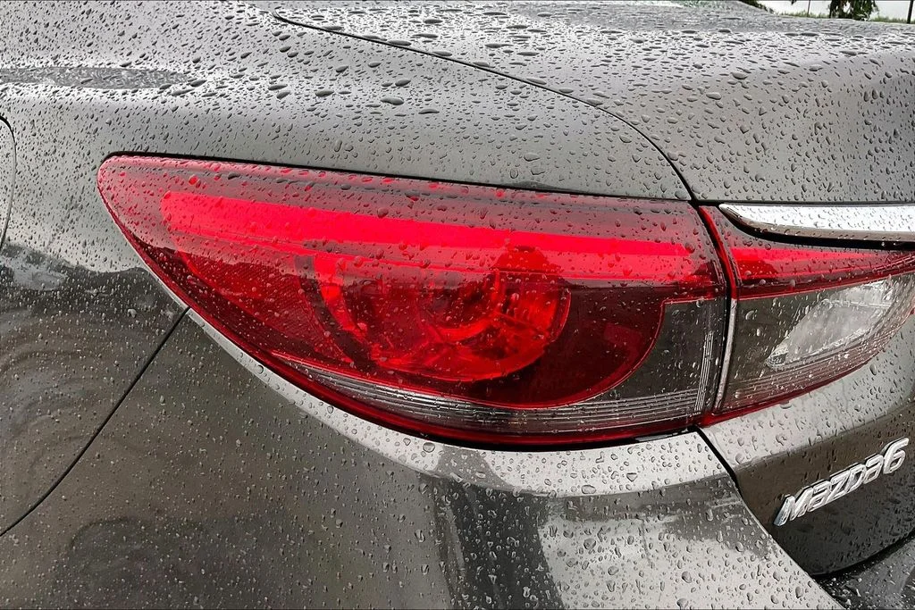 Used 2017 Silver Mazda Touring image 20