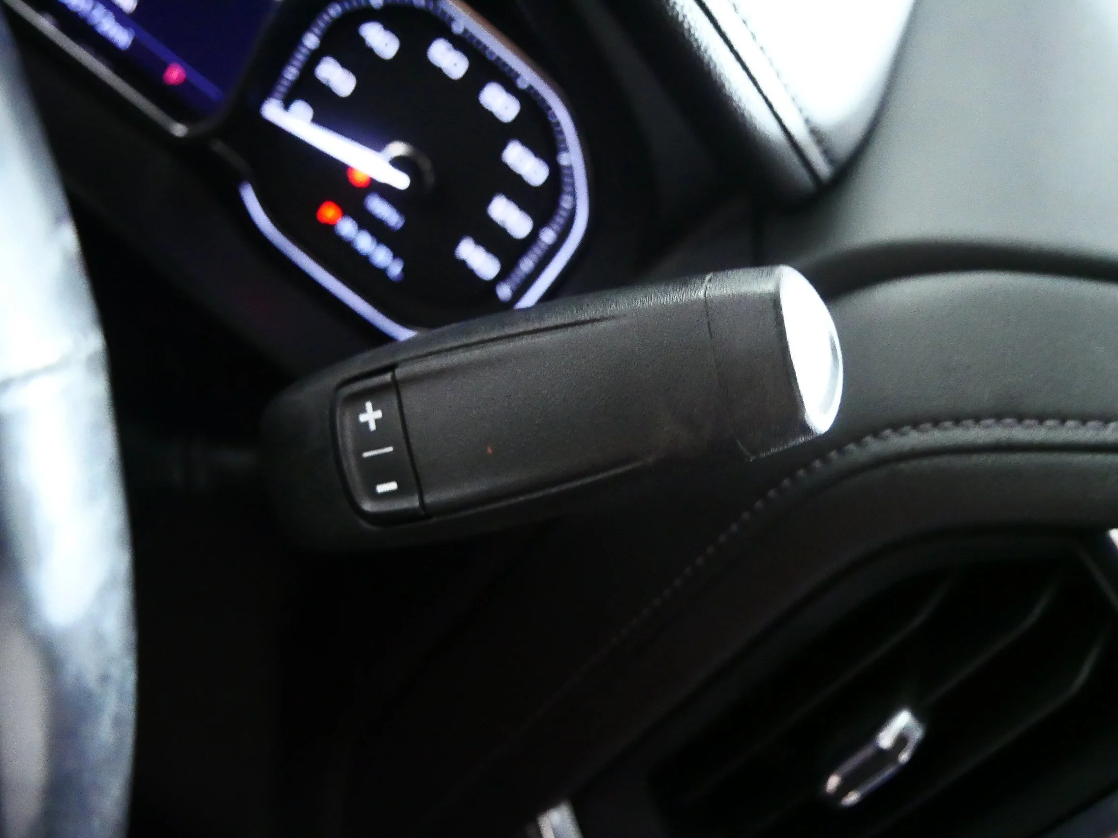 Used 2022 Onyx Black GMC Denali image 24