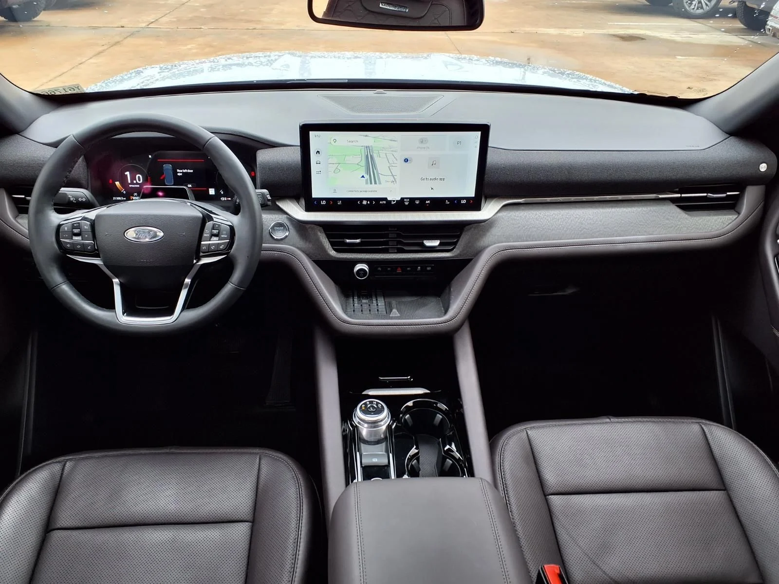 Used 2025 White Ford Platinum image 10