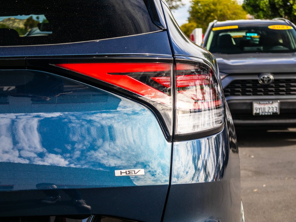Used 2025 Blue Kia SX-Prestige image 12