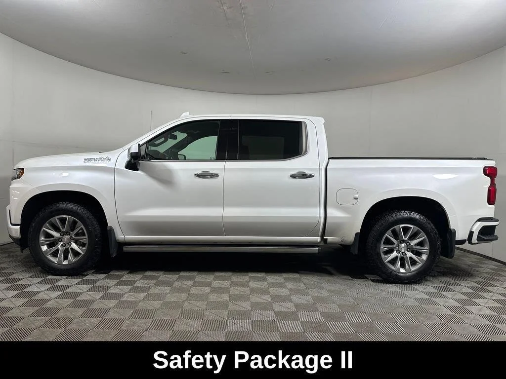 Used 2019 Iridescent Pearl Tricoat Chevrolet High Country image 7