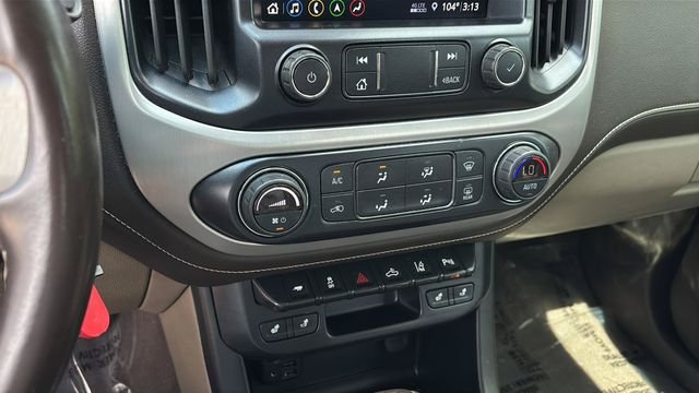 Used 2020 Silver GMC SLT image 29