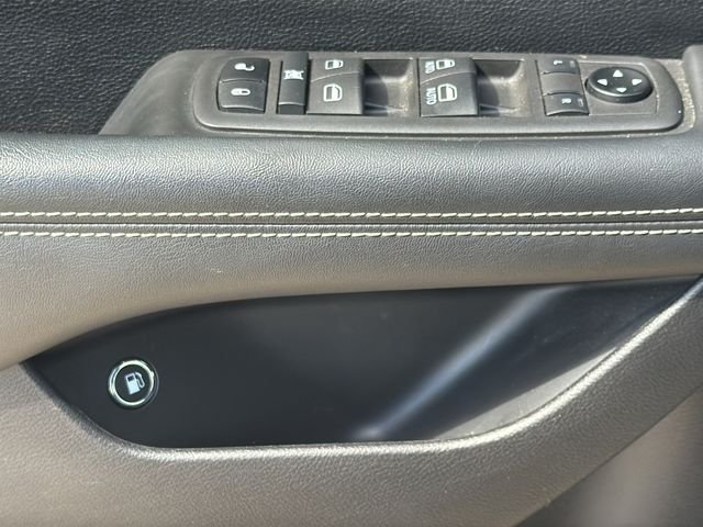 Used 2021 White Chrysler Touring L image 30