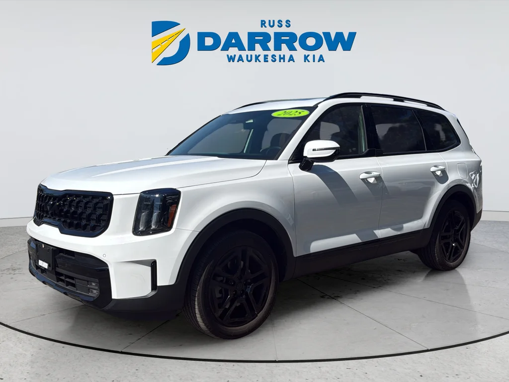 Used 2025 White Kia SX X-Line image 1