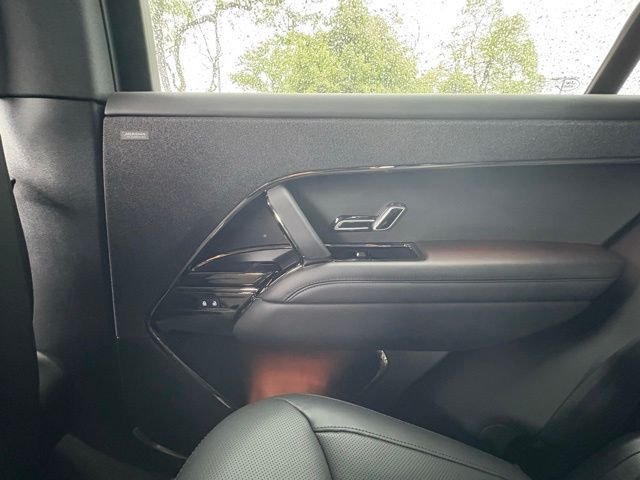 Certified Used 2025 White Land Rover Dynamic SE image 40
