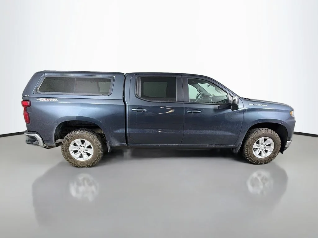 Used 2020 Gray Chevrolet LT image 5