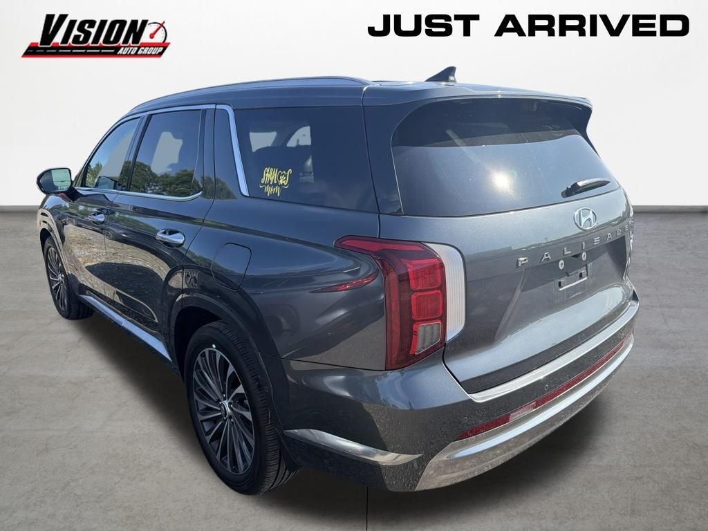 Used 2025 Gray Hyundai Calligraphy image 6