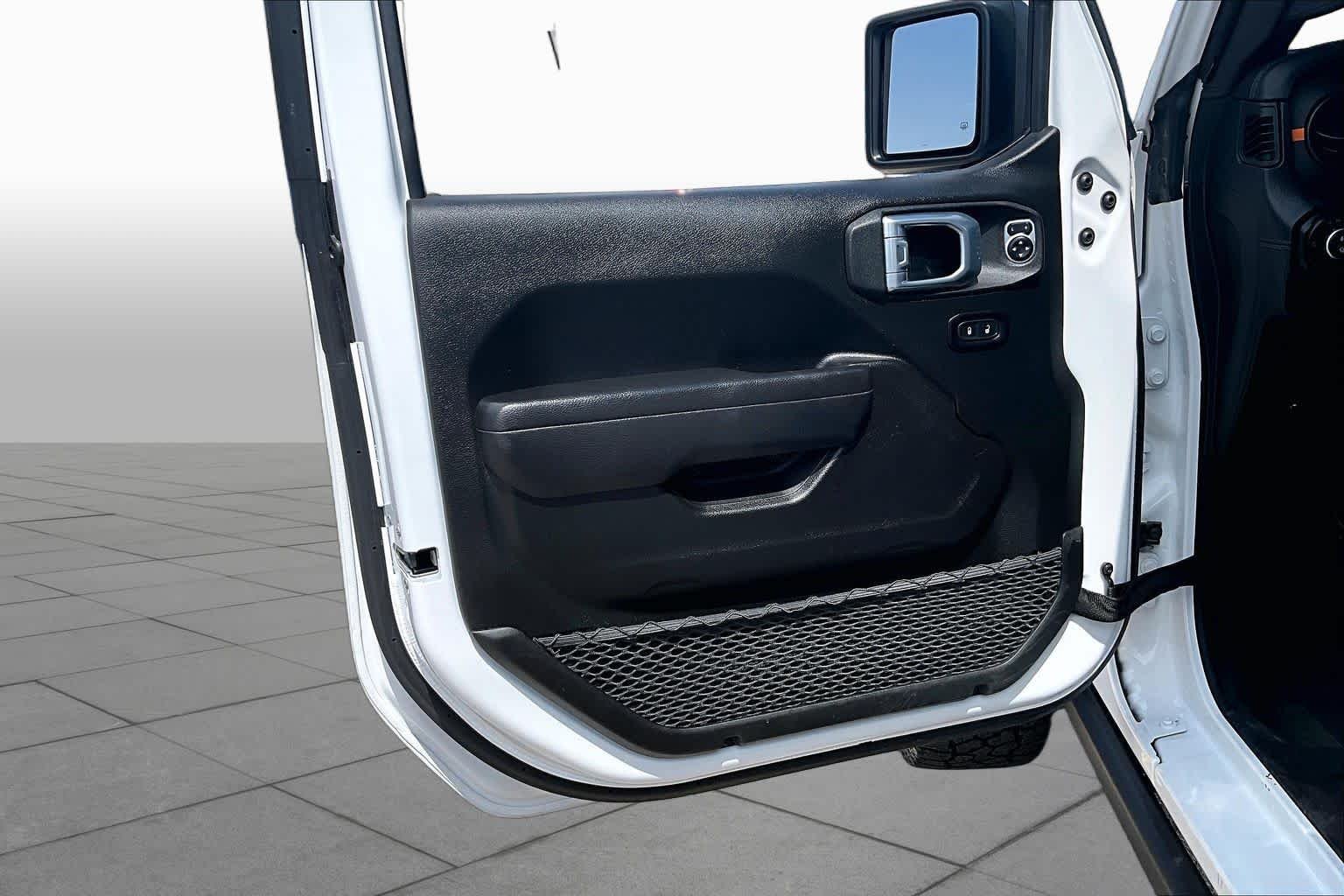 Used 2026 Bright White Clearcoat Jeep Mojave image 20