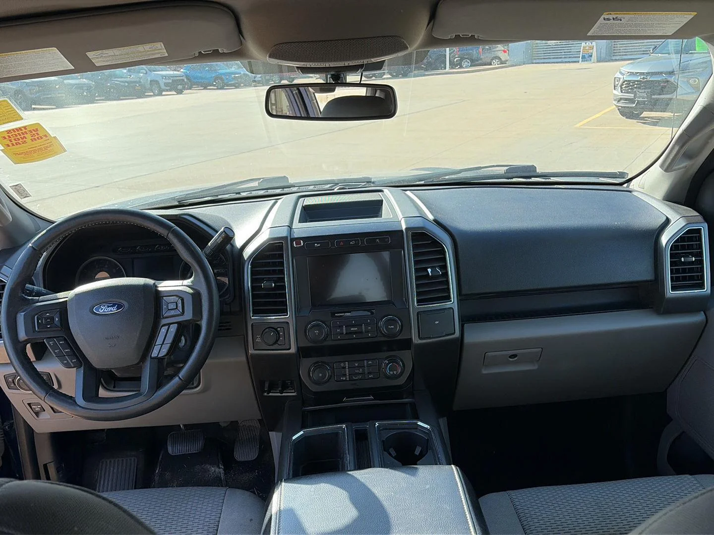 Used 2019 Blue Ford XL image 22