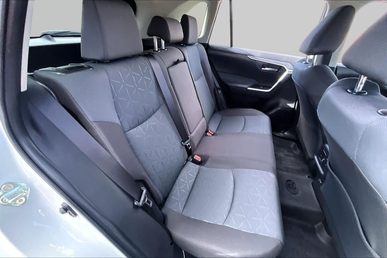 Used 2025 Ice Cap/Midnight Black Metallic Toyota Hybrid Woodland image 17
