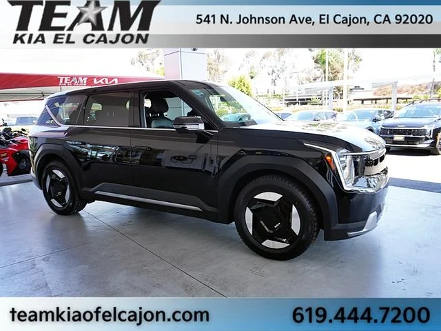 Used 2024 Black Kia Light Long Range image 9