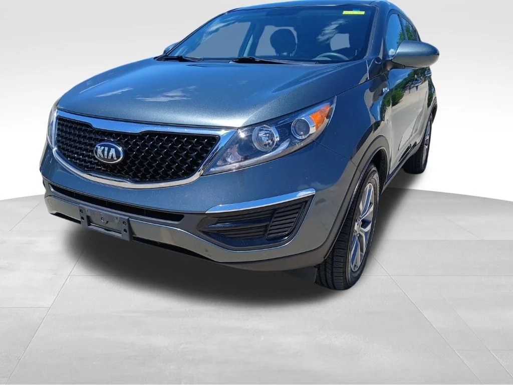 Used 2014 Green Kia LX image 2