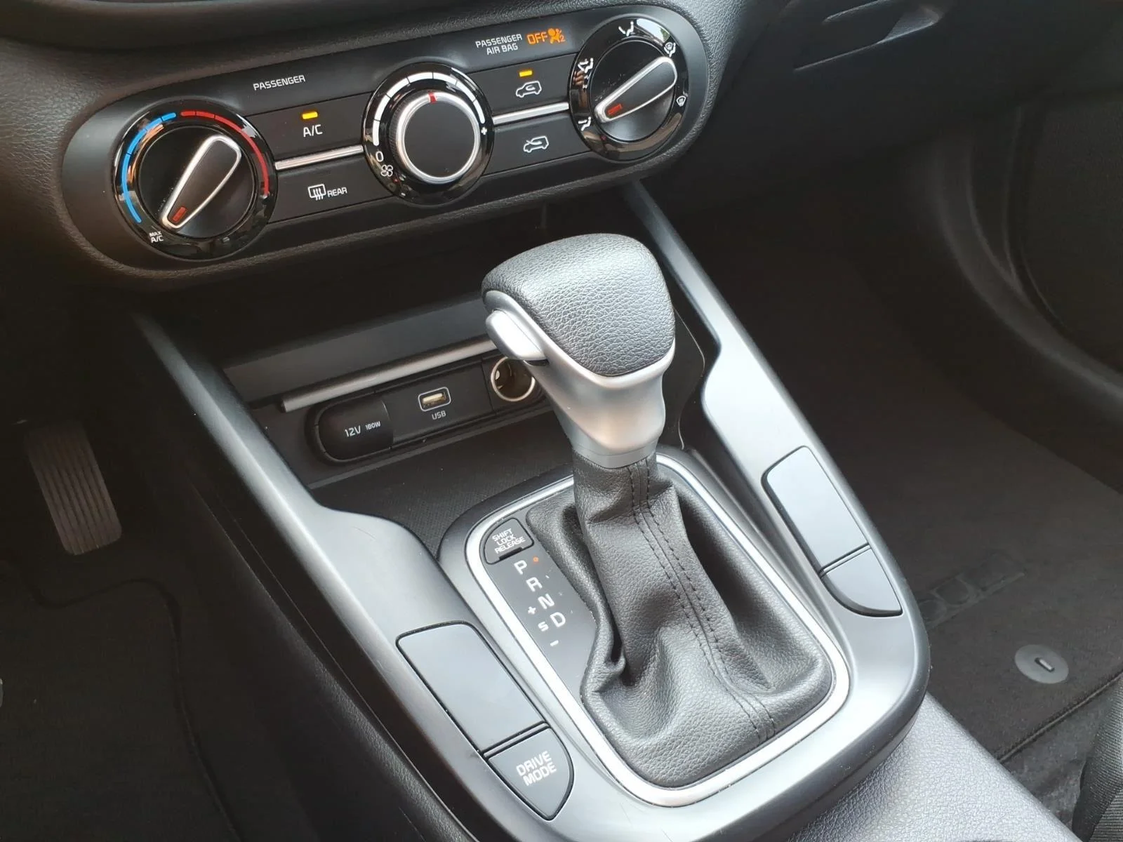 Used 2024 Mars Orange Kia LX image 16