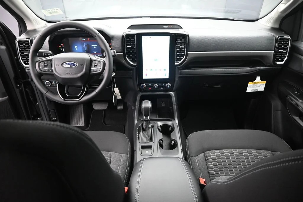 New 2026 Carbonized Gray Metallic Ford XLT image 18