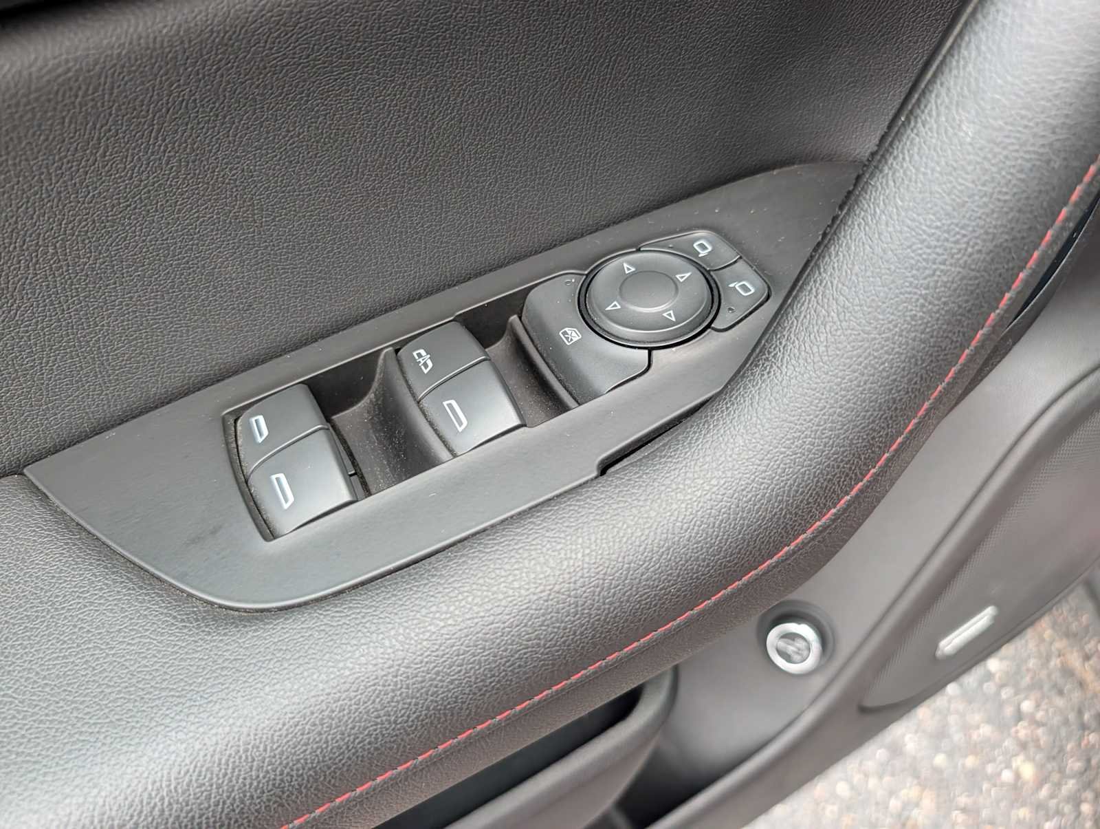 Used 2019 Cajun Red Tintcoat Chevrolet RS image 12