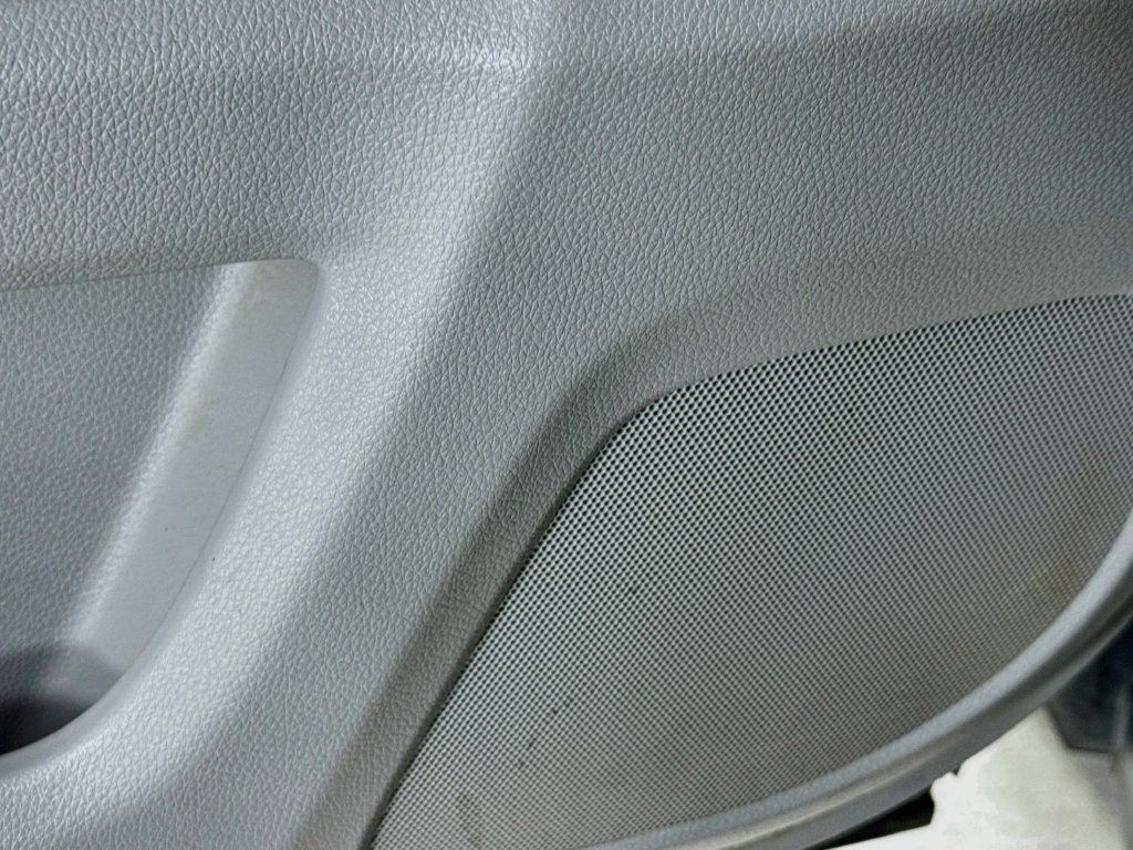 Used 2016 Silver Honda EX-L image 22