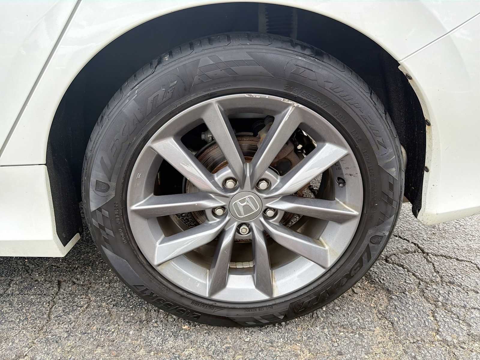 Used 2019 Platinum White Pearl Honda EX image 19