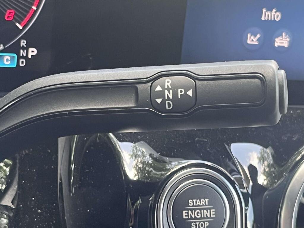 New 2026 Polar White Mercedes-Benz GLA 250 image 35