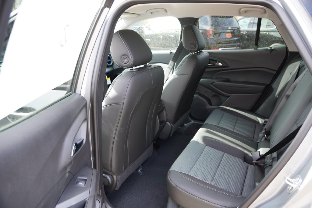 2026 Chevrolet Trax LT - Photo 11