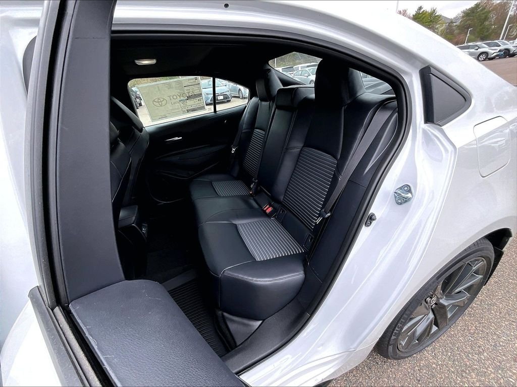 2026 Toyota Corolla XSE - Photo 15