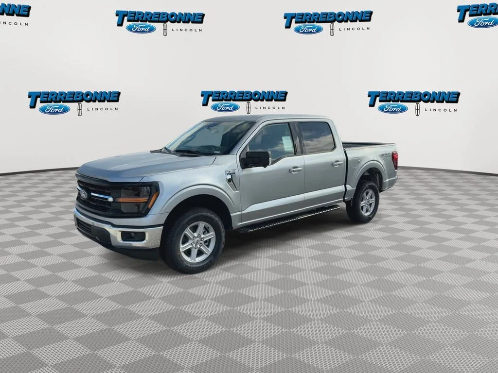 New 2026 Iconic Silver Metallic Ford XLT image 4