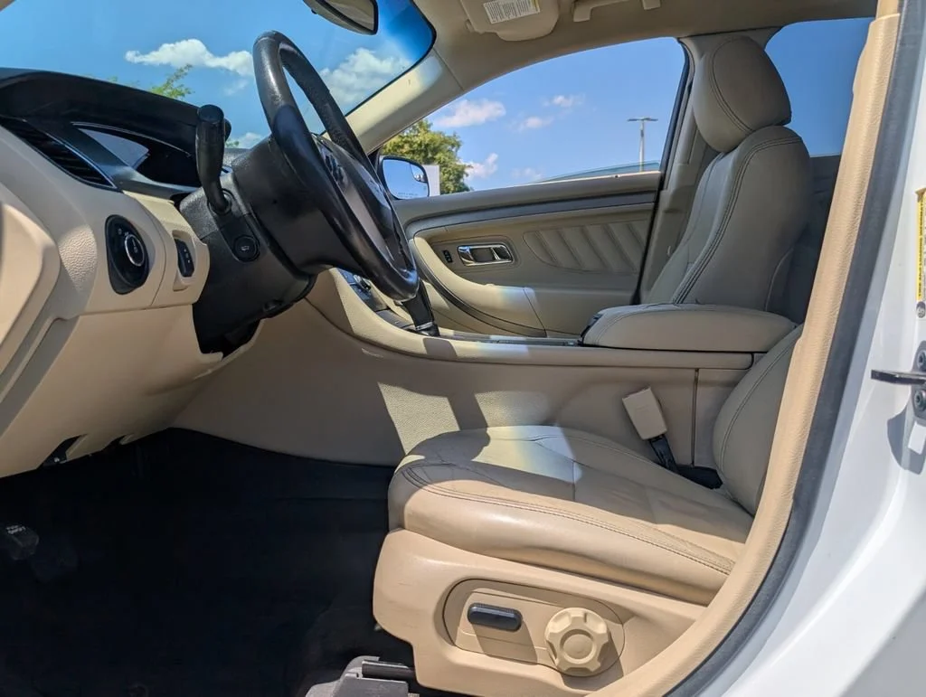 Used 2015 White Ford SEL image 9
