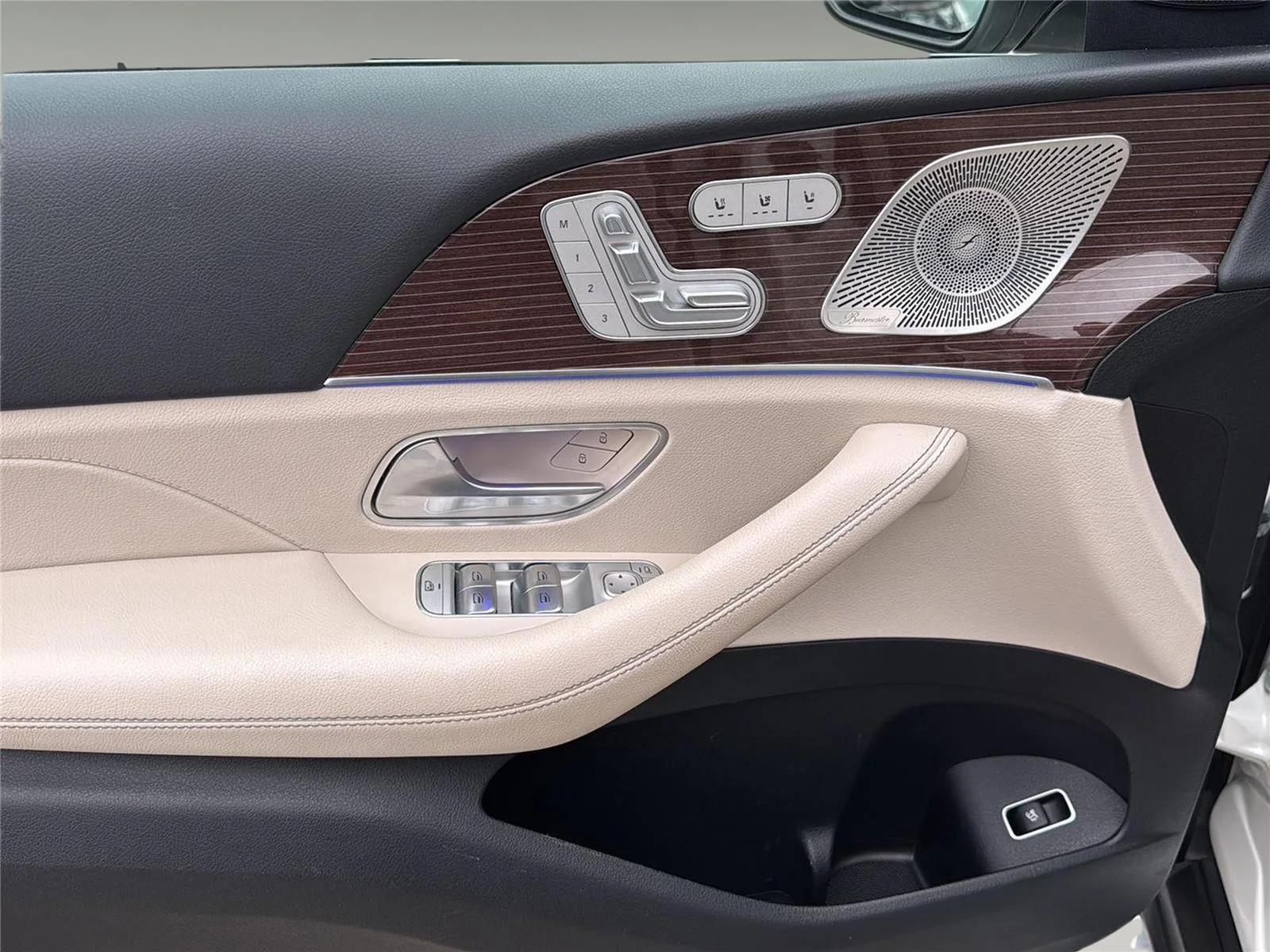 Used 2023 Polar White Mercedes-Benz GLE 450 image 10
