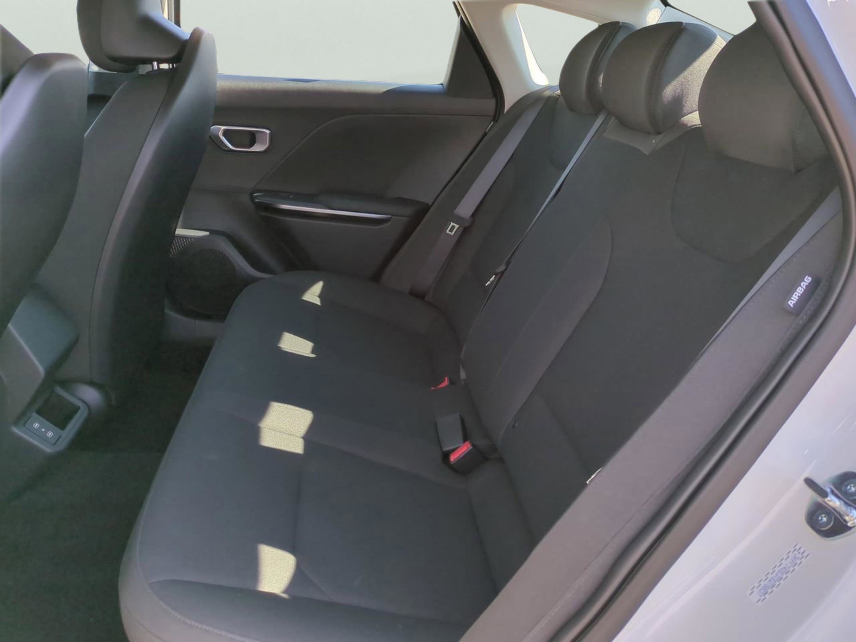 New 2026 Snow White Pearl Kia LX image 11
