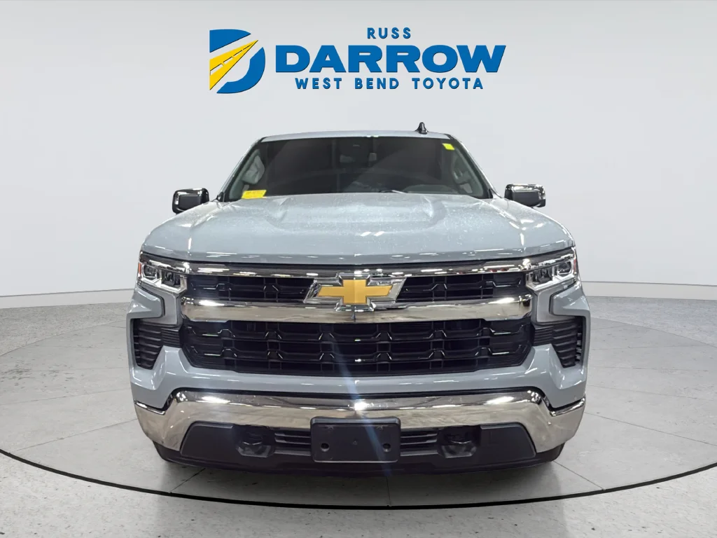 Used 2024 Gray Chevrolet LT image 8