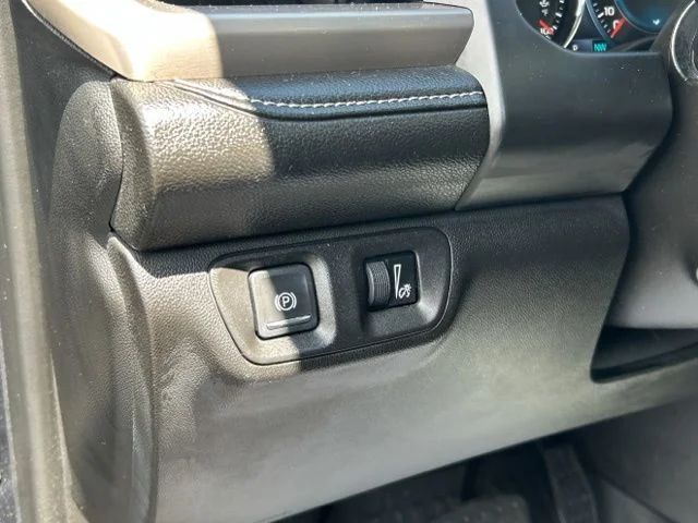 Used 2019 Blue GMC Denali image 40