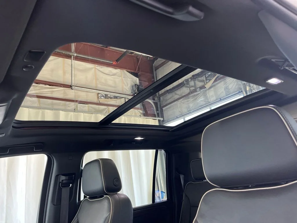 Used 2021 Summit White Chevrolet Premier image 3