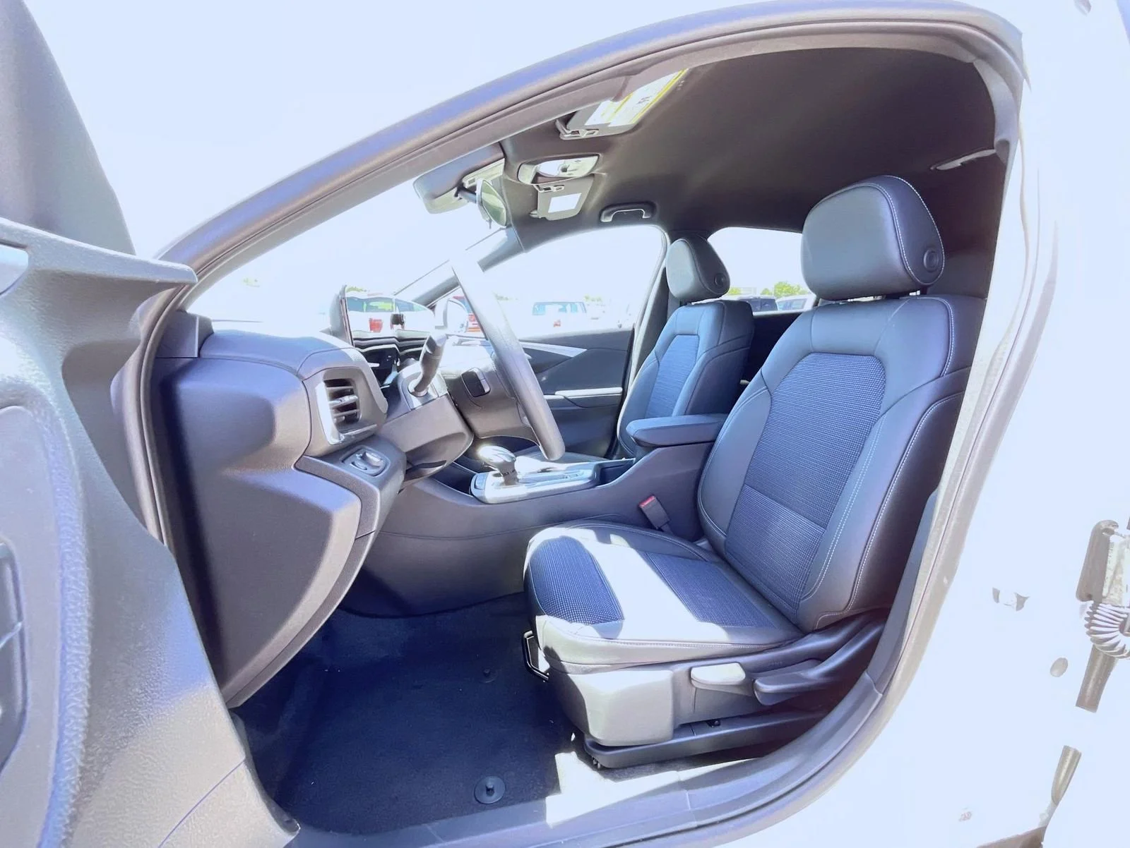 New 2026 Summit White Buick Preferred image 10