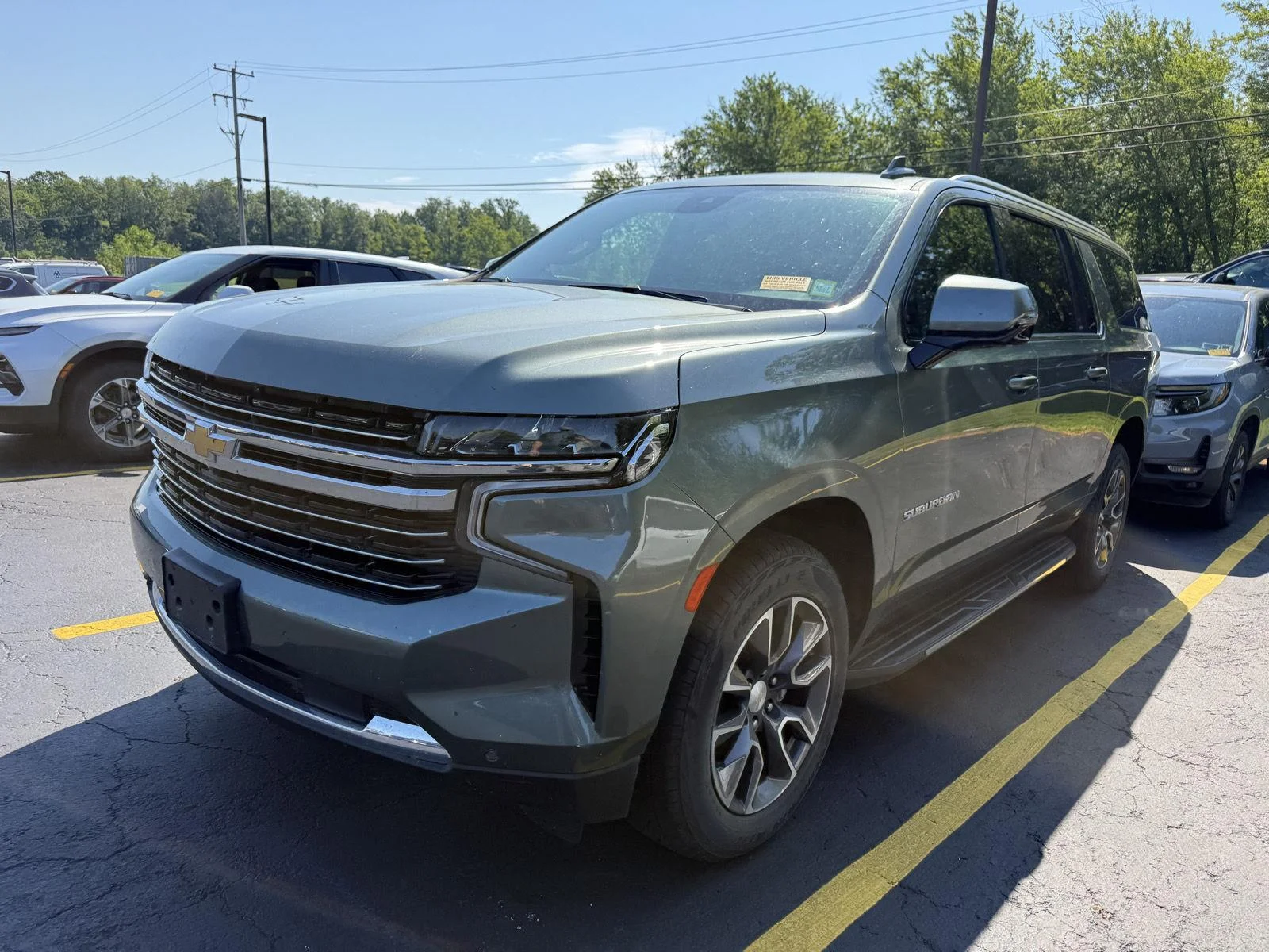Used 2023 Silver Sage Metallic Chevrolet LT image 3