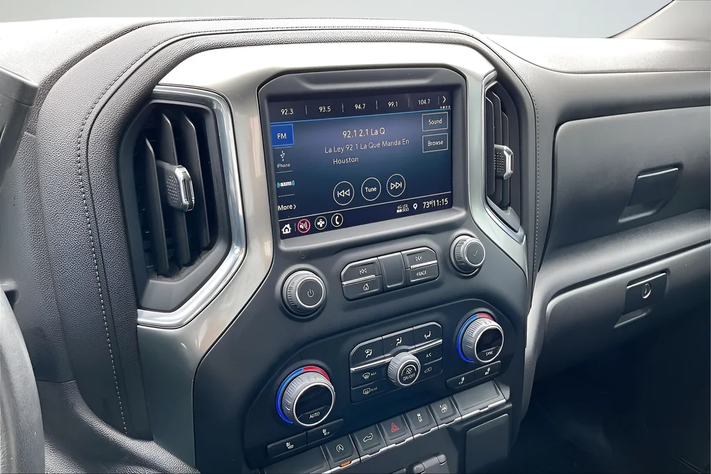 Used 2022 Silver Chevrolet RST image 21