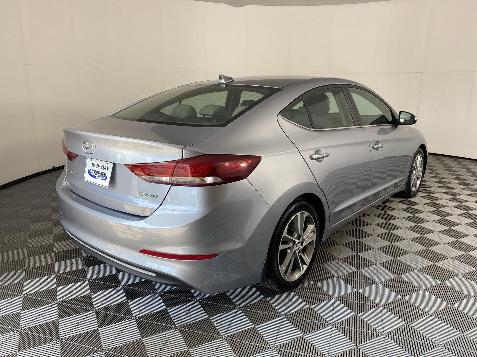 Used 2017 Shale Gray Metallic Hyundai Limited image 6