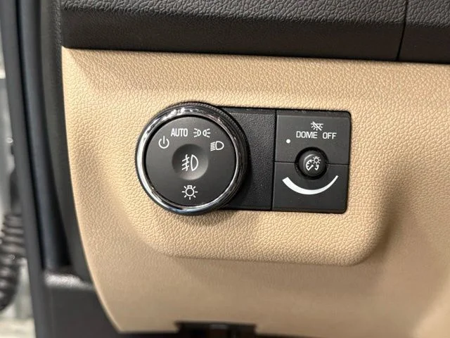 Used 2011 White GMC Denali image 13